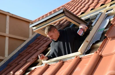 Pose de fenêtres de toit Velux à Géronce